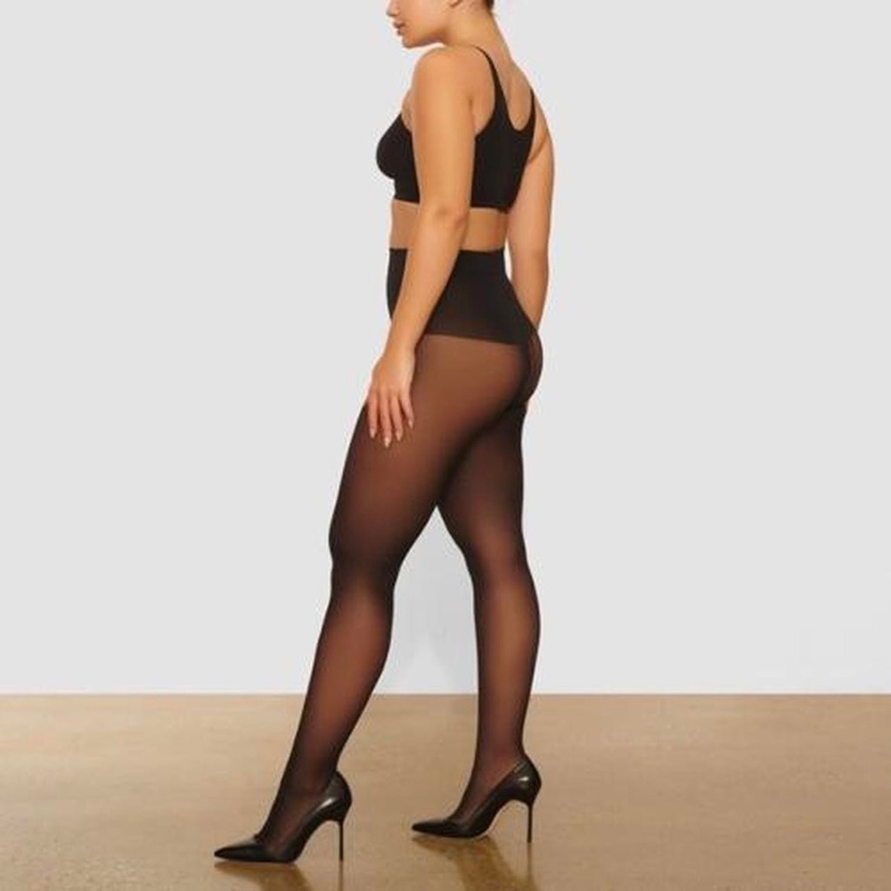 NIB SKIMS Mid Support Sheer Tight Onyx
